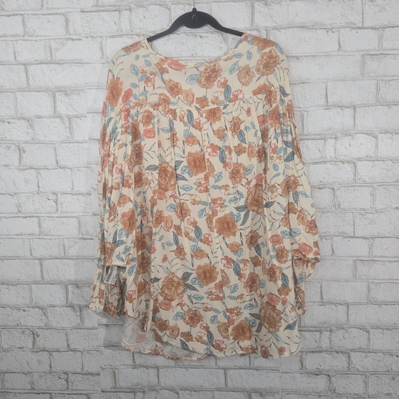 NWT Hayden long sleeve blouse - Picture 11 of 16